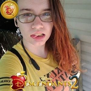 Meet your Posher, Amie